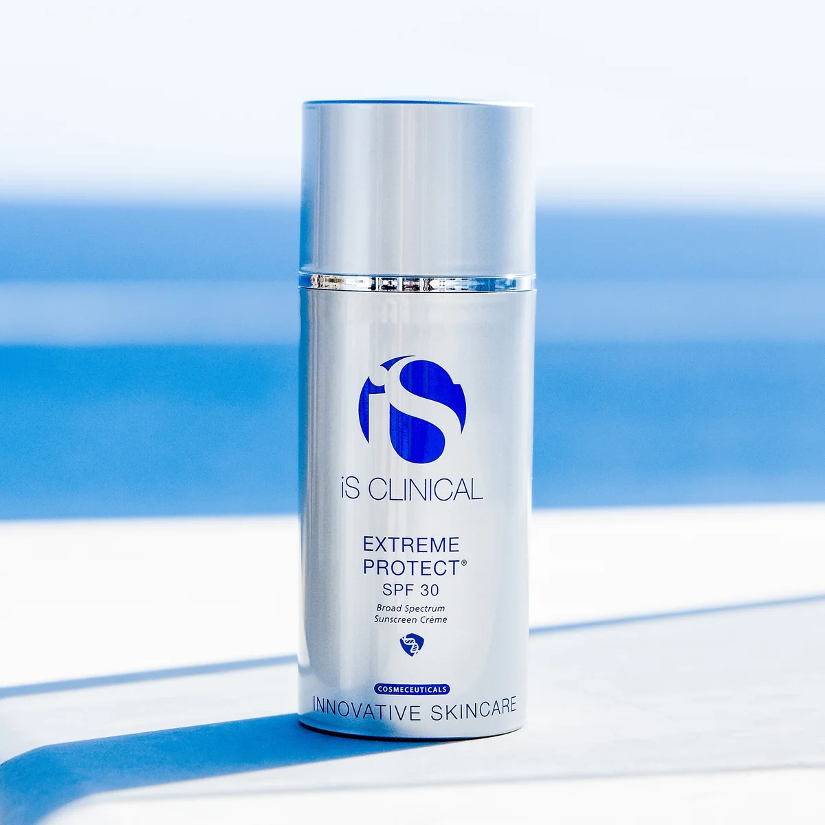 iS Clinical Extreme Protect SPF 30 (3.5 oz.)