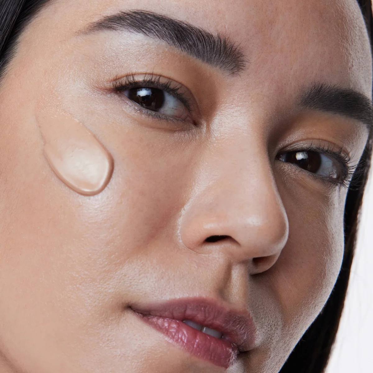 RMS Beauty SuperNatural Radiance Serum Broad Spectrum SPF 30 Sunscreen - Medium Aura