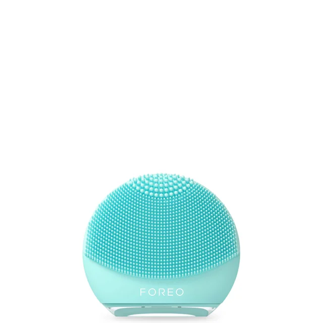 FOREO LUNA 4 Play Facial Cleansing Brush in Mint For You!